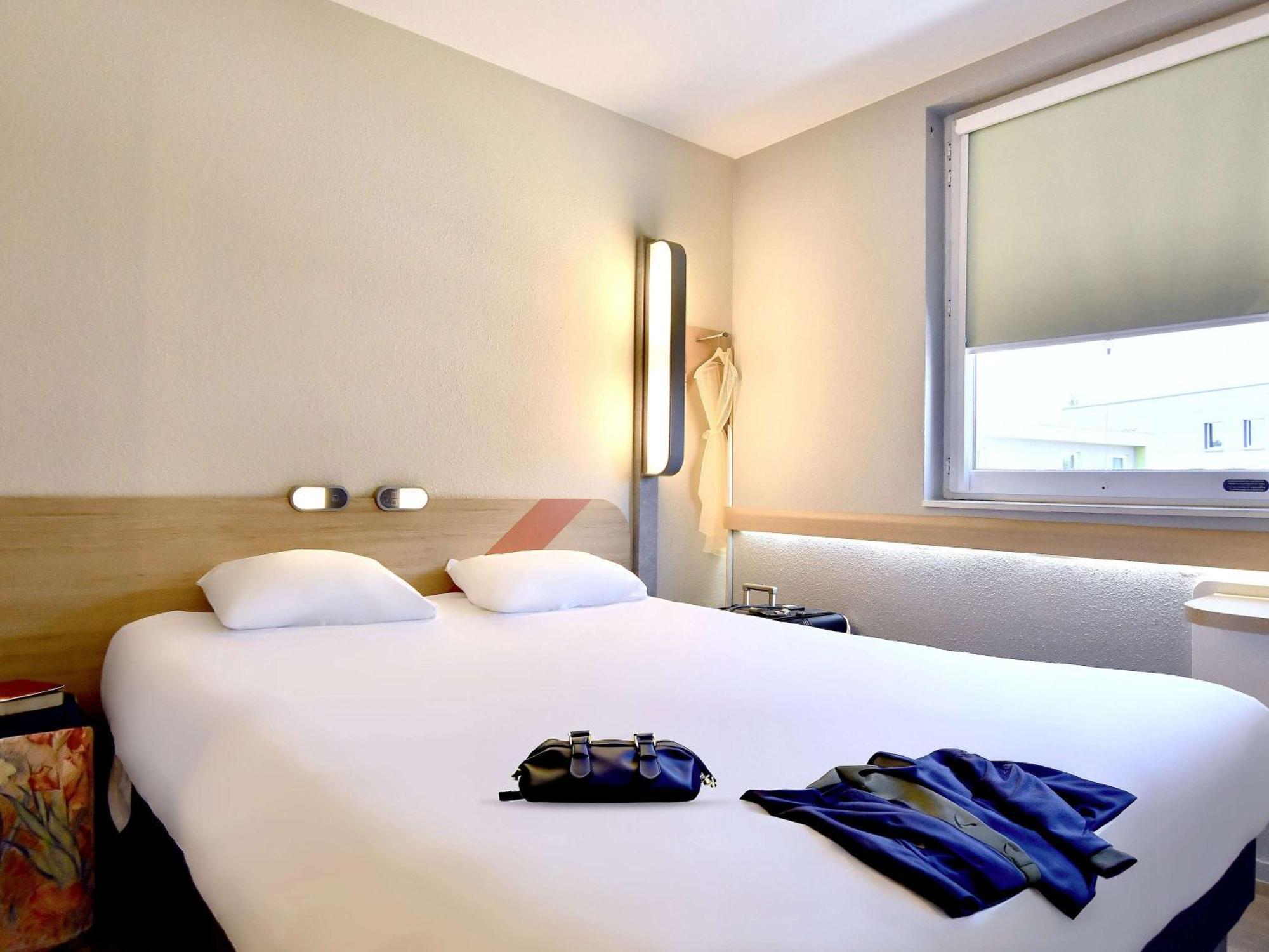 Ibis Budget Nantes Reze Aeroport Exterior photo